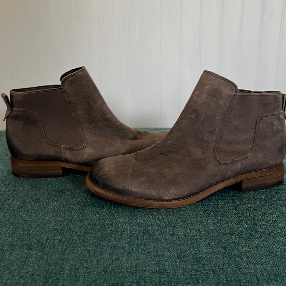 NWOB Franco Sarto Kabrina Suede Bootie
